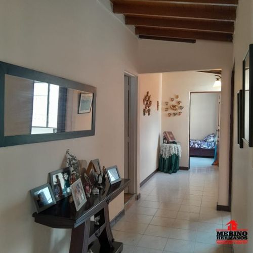 Casa de 3 alcobas en venta en El Danubio, Medellín, 90 m² · foto 4 de 22