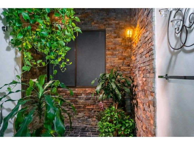 Apartamento de 4 alcobas en venta en Laureles, Medellín, 215 m² · foto 9 de 12