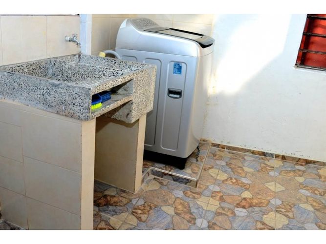 Casa de 11 alcobas en venta en Versalles, Cali, 500 m² · foto 13 de 15