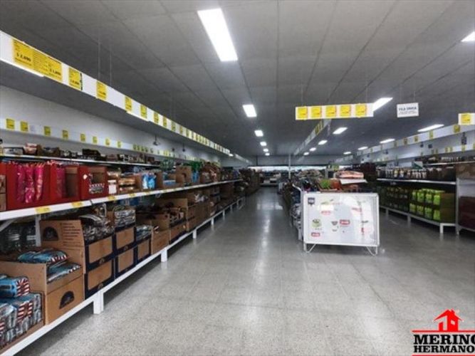 Bodega en venta en San Gabriel, Itagüí, 1324 m² · foto 2 de 8