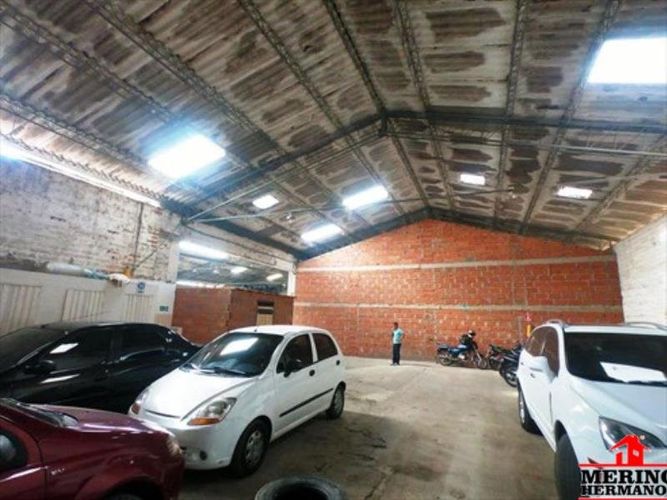 Bodega en venta en San Gabriel, Itagüí, 1324 m² · foto 3 de 8