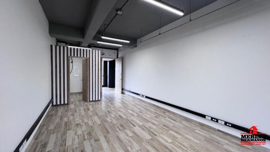 Oficina en arriendo en El Poblado, Medellín, 64 m² · foto 4 de 19