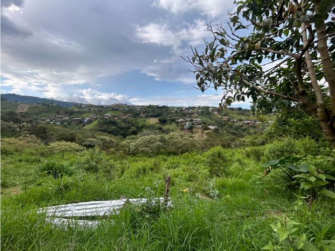 Lote en venta en Granada, Cali, 27000 m² · foto 5 de 21