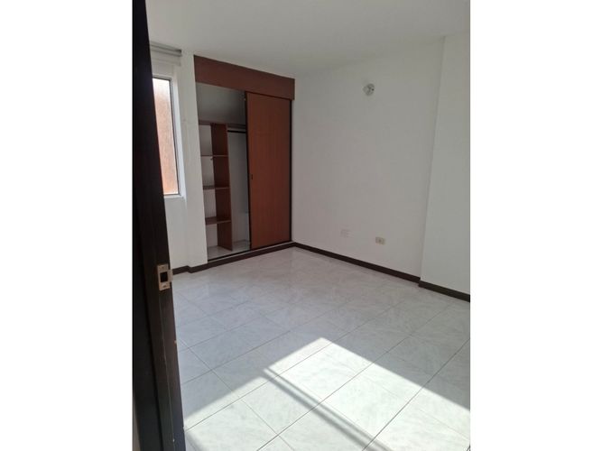 Apartamento de 3 alcobas en venta en Sector La Luisa Bella Suiza, Cali, 84 m² · foto 16 de 18