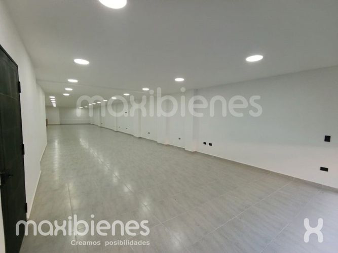 Local en arriendo en Belén San Bernardo, Medellín, 200 m² · foto 2 de 9