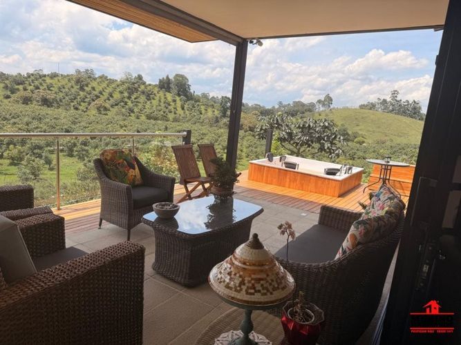 Casa de 3 alcobas en venta en Centro, Rionegro, 280 m² · foto 11 de 24