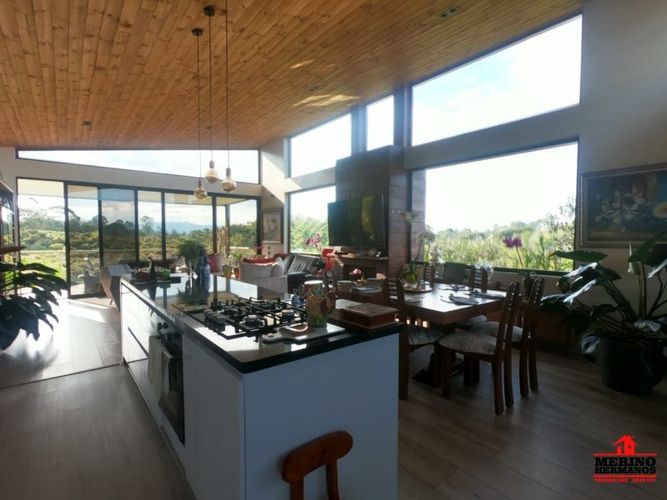 Casa de 3 alcobas en venta en Centro, Rionegro, 280 m² · foto 14 de 24