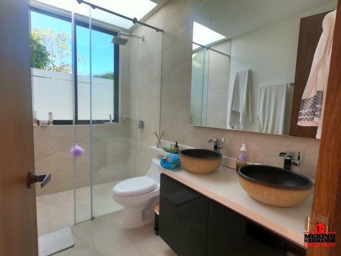 Casa de 3 alcobas en venta en Centro, Rionegro, 280 m² · foto 21 de 24