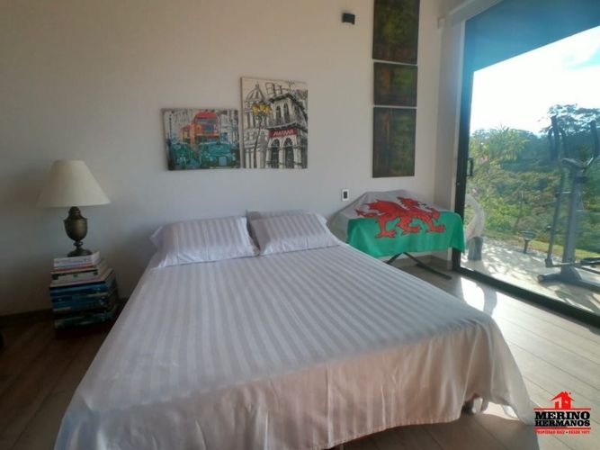 Casa de 3 alcobas en venta en Centro, Rionegro, 280 m² · foto 22 de 24