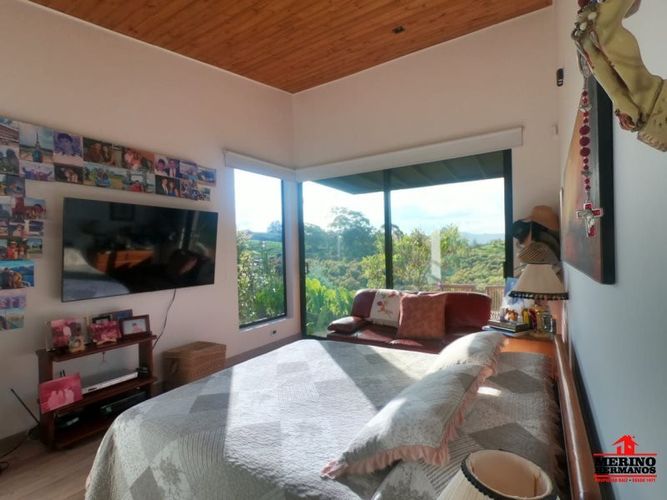 Casa de 3 alcobas en venta en Centro, Rionegro, 280 m² · foto 23 de 24