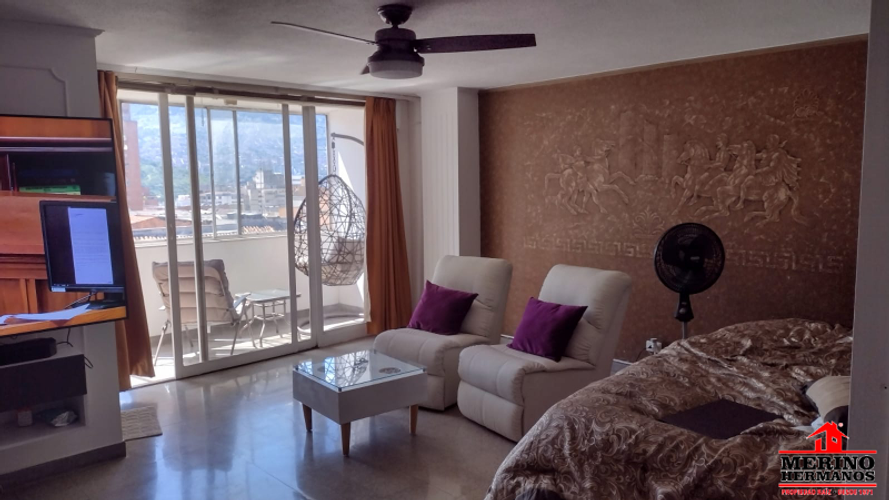 Apartamento de 7 alcobas en venta en Prado, Medellín, 265 m² · foto 4 de 11