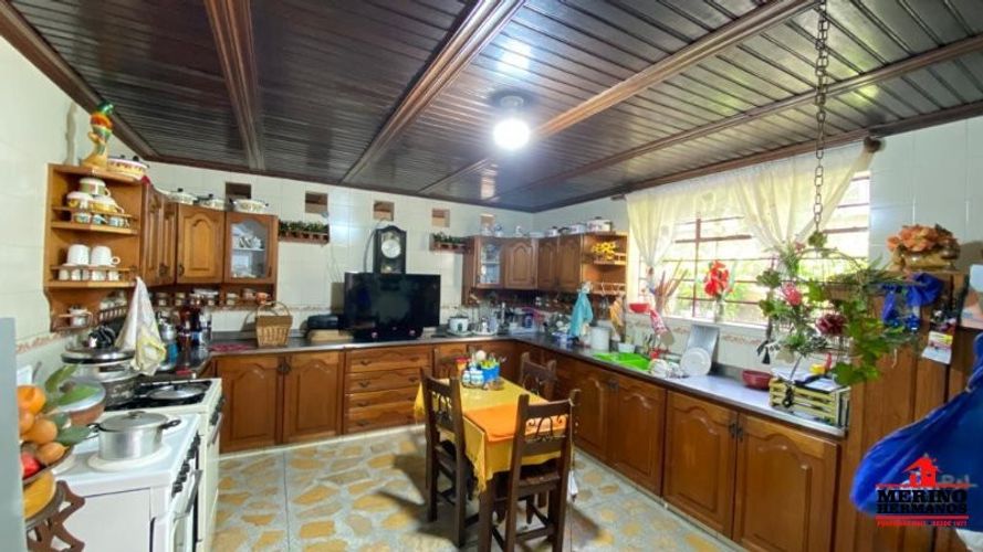 Casa de 5 alcobas en arriendo en Urbanizacion Loyola, Medellín, 487 m² · foto 17 de 23