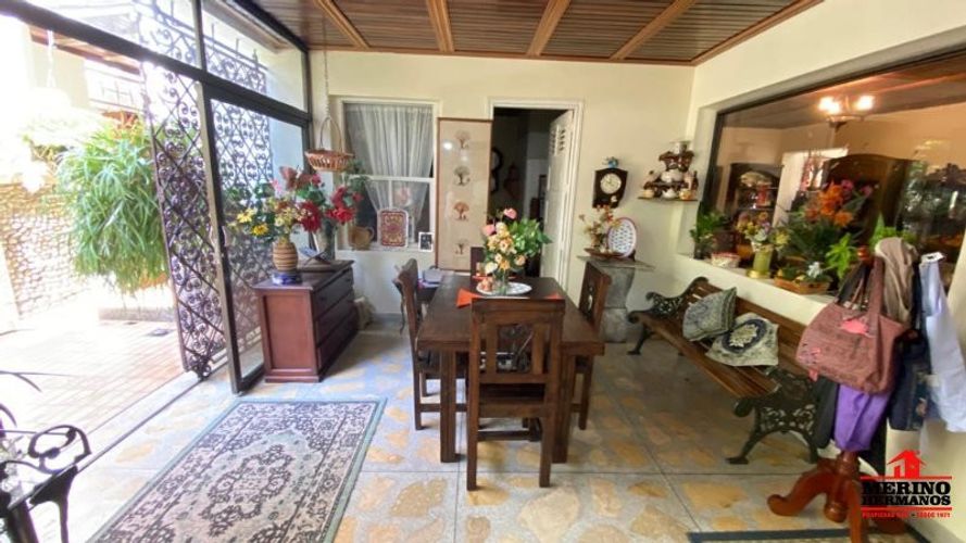 Casa de 5 alcobas en arriendo en Urbanizacion Loyola, Medellín, 487 m² · foto 18 de 23