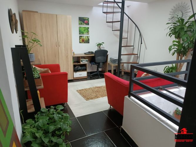 Casa de 4 alcobas en venta en San Isidro, Medellín, 200 m² · foto 7 de 24