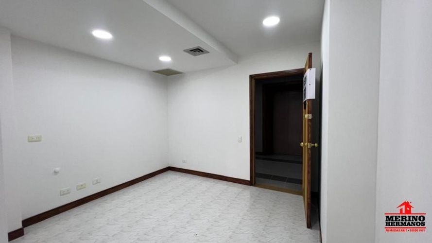 Oficina en arriendo en La Aguacatala, Medellín, 48 m² · foto 8 de 12