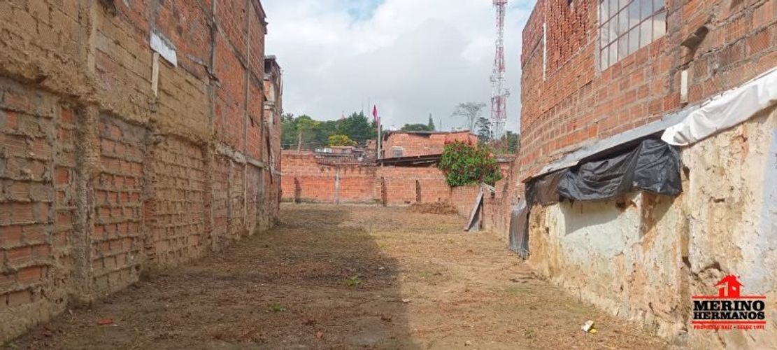 Lote en venta en Centro, Rionegro, 10 m² · foto 3 de 9