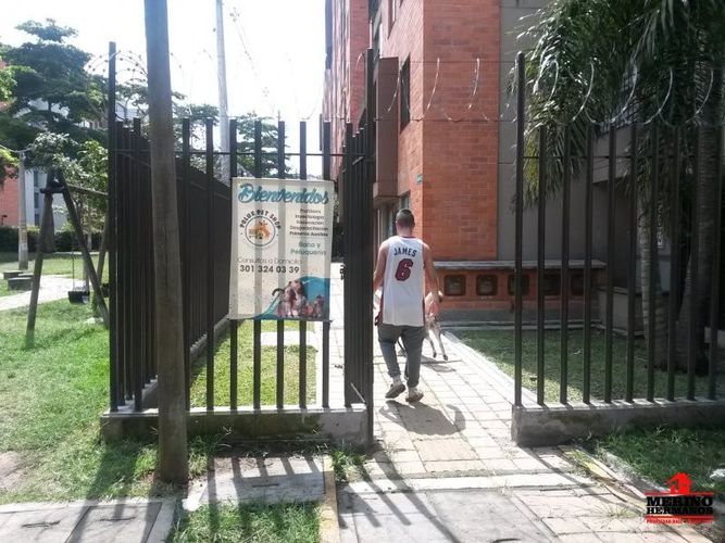 Local en venta en Belén Fatima, Medellín, 13 m² · foto 5 de 9