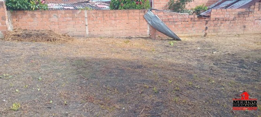 Lote en venta en Centro, Rionegro, 10 m² · foto 5 de 9
