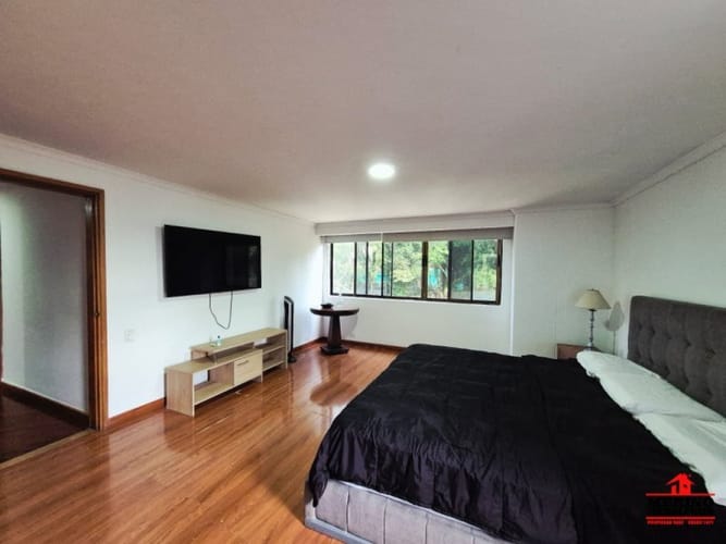 Apartamento de 4 alcobas en venta en El Poblado, Medellín, 212 m² · foto 13 de 24