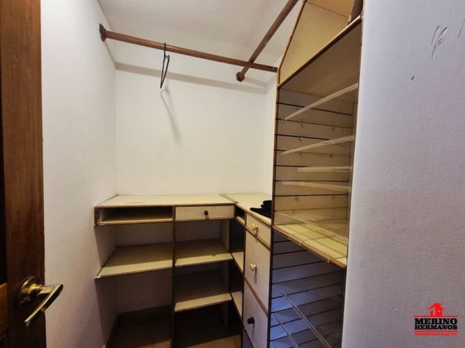 Apartamento de 4 alcobas en venta en El Poblado, Medellín, 212 m² · foto 15 de 24