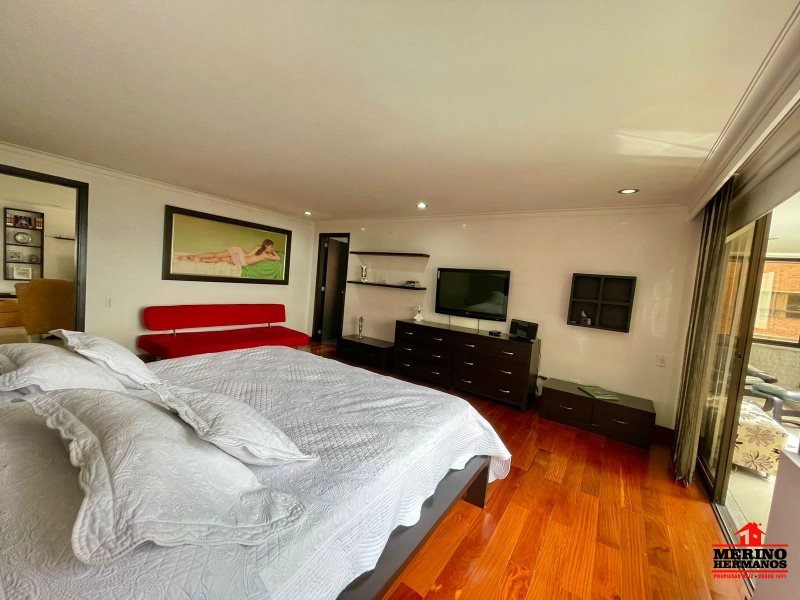 Apartamento en venta en El Poblado, Medellín · foto 9 de 24
