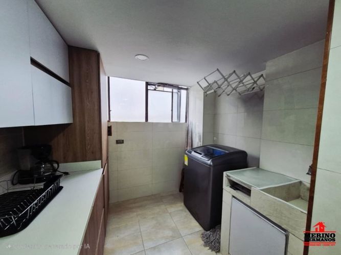 Apartamento de 4 alcobas en venta en El Poblado, Medellín, 212 m² · foto 18 de 24