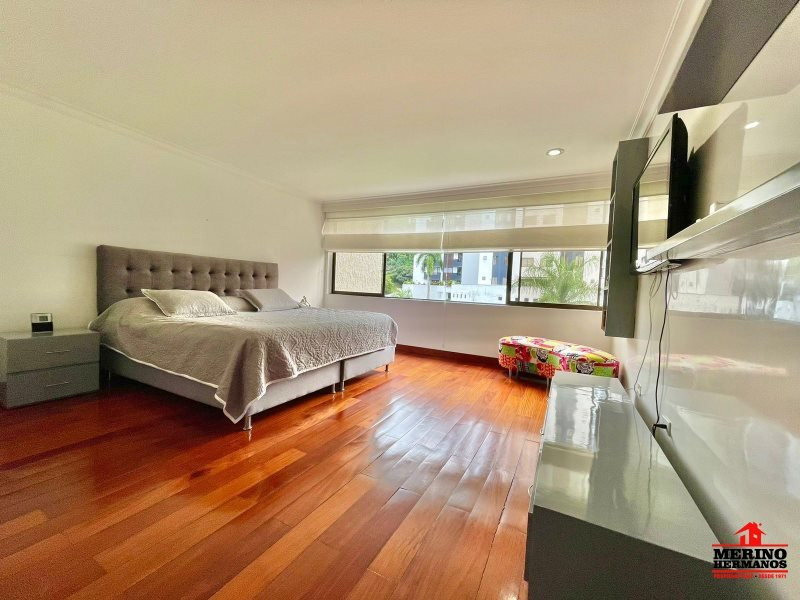 Apartamento en venta en El Poblado, Medellín · foto 10 de 24