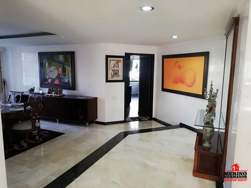 Apartamento en venta en El Poblado, Medellín · foto 14 de 24