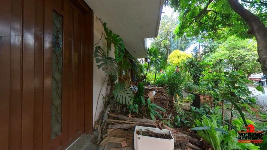 Casa de 6 alcobas en venta en Estadio, Medellín, 162 m² · foto 2 de 24