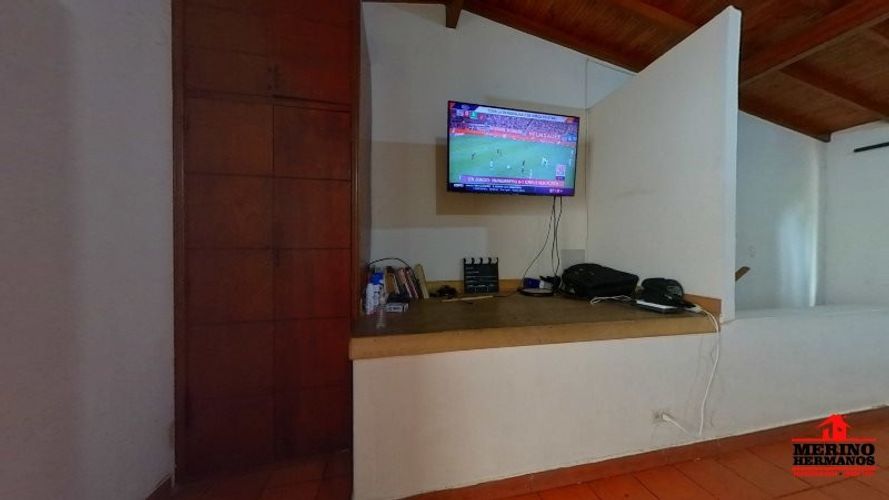 Casa de 6 alcobas en venta en Estadio, Medellín, 162 m² · foto 8 de 24