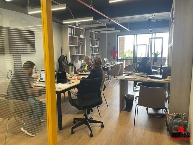 Oficina en venta en Cuarta Brigada, Medellín, 50 m² · foto 4 de 16