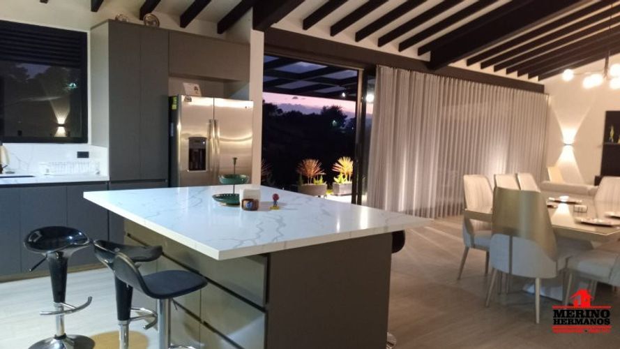 Casa de 7 alcobas en venta en Santa Ana, Rionegro, 400 m² · foto 5 de 24