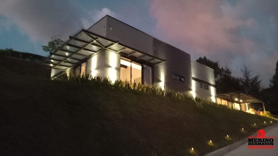 Casa de 7 alcobas en venta en Santa Ana, Rionegro, 400 m² · foto 14 de 24