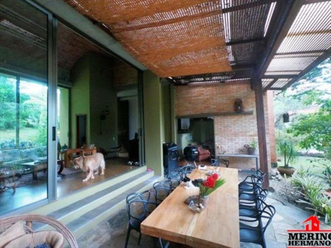 Casa de 4 alcobas en venta en Loma De Las Brujas, Envigado, 350 m² · foto 2 de 20