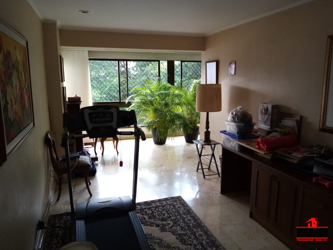 Apartamento de 4 alcobas en venta en El Poblado, Medellín, 262 m² · foto 12 de 22