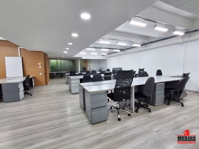 Oficina en venta en Castropol, Medellín, 172 m² · foto 5 de 10