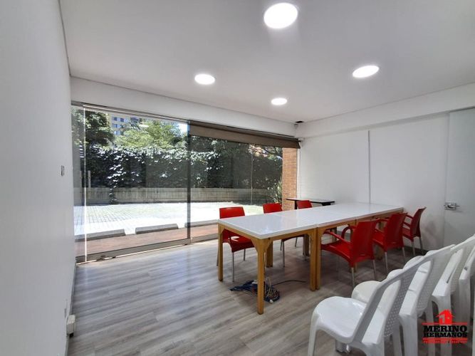 Oficina en venta en Castropol, Medellín, 172 m² · foto 6 de 10