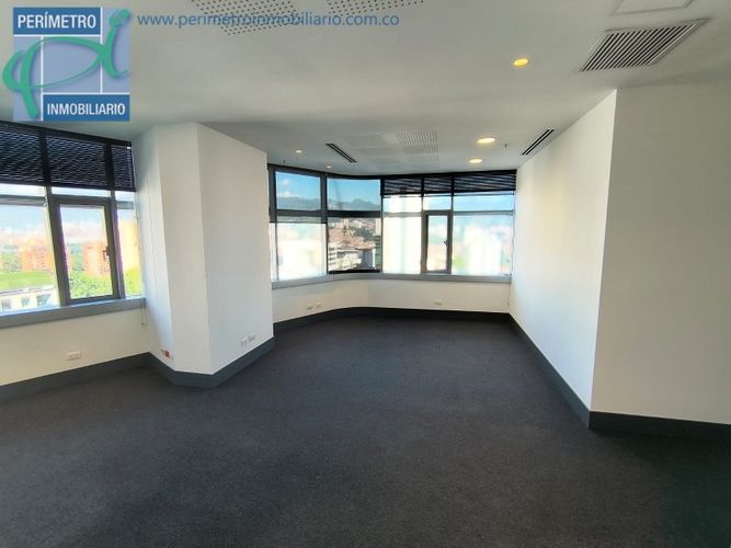 Oficina en arriendo en Milla De Oro, Medellín, 53 m² · foto 5 de 9