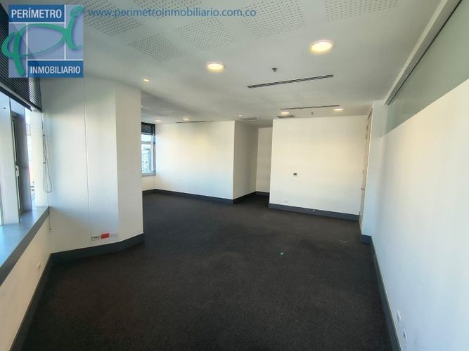 Oficina en arriendo en Milla De Oro, Medellín, 53 m² · foto 6 de 9