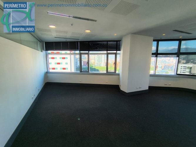 Oficina en arriendo en Milla De Oro, Medellín, 53 m² · foto 7 de 9