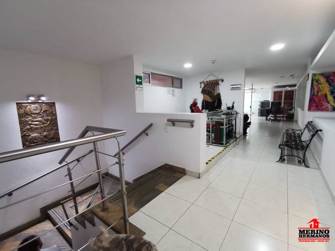 Bodega en venta en El Poblado, Medellín, 2372 m² · foto 6 de 9