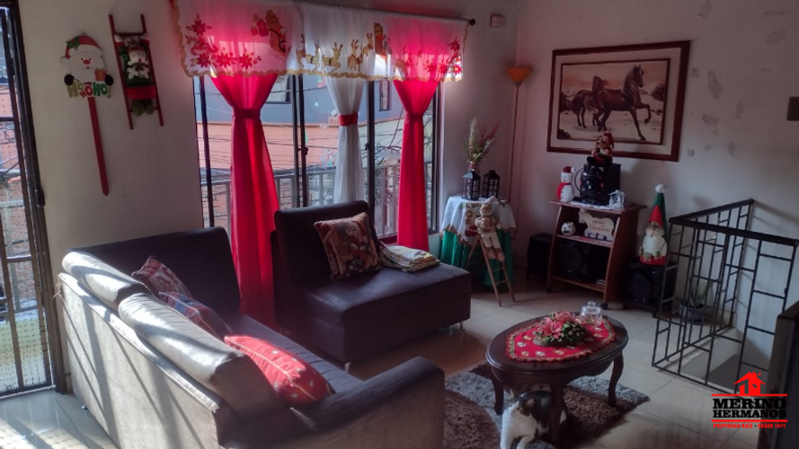 Casa de 6 alcobas en venta en Belalcazar, Medellín, 185 m² · foto 15 de 24