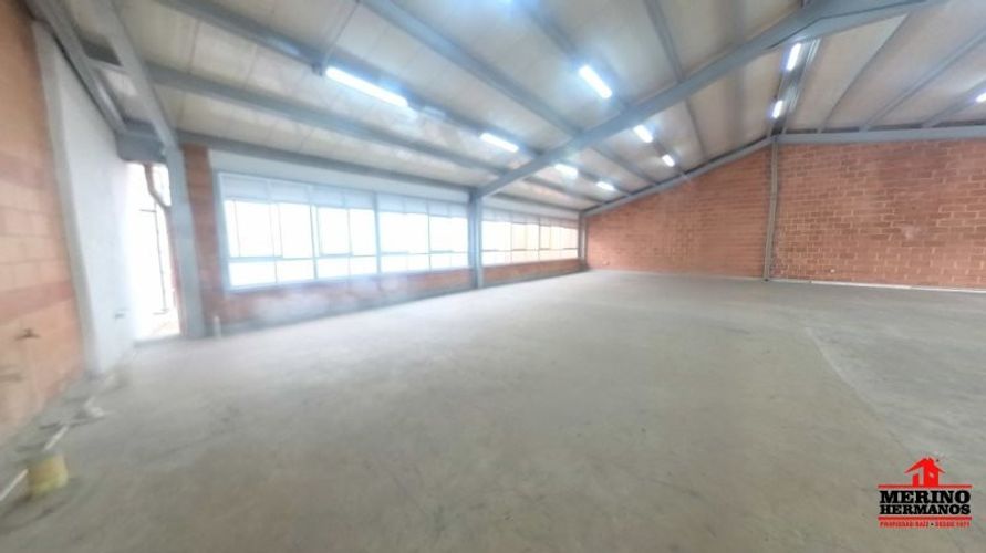 Local en arriendo en La América, Medellín, 350 m² · foto 11 de 14