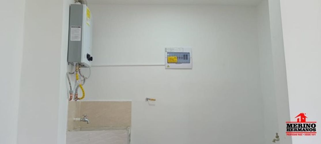 Apartamento de 2 alcobas en venta en Centro, Rionegro, 52 m² · foto 22 de 24