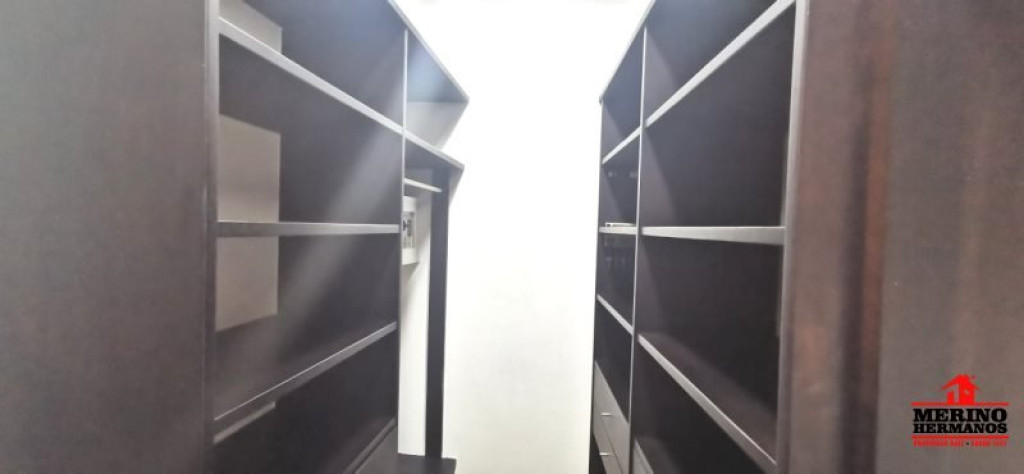 Apartamento en venta en El Poblado, Medellín · foto 24 de 24
