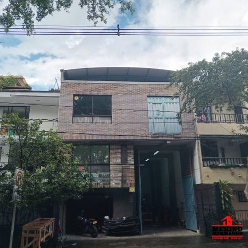 Bodega en venta en Urbanizacion Coopava, Medellín, 250 m² · foto 2 de 17