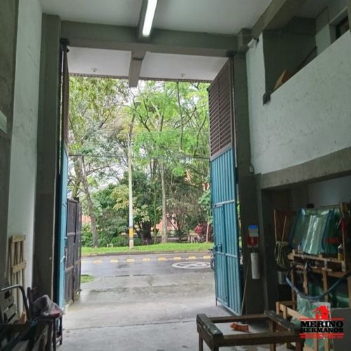 Bodega en venta en Urbanizacion Coopava, Medellín, 250 m² · foto 4 de 17