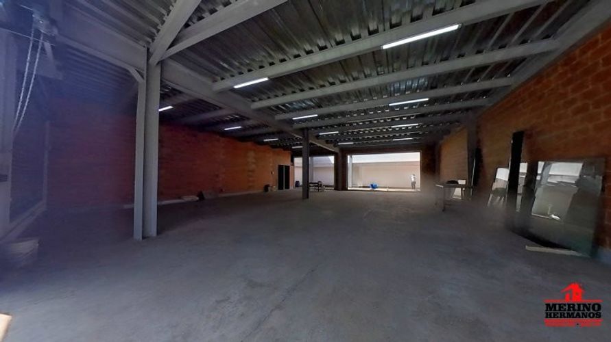 Local en arriendo en La America, Medellín, 300 m² · foto 2 de 16
