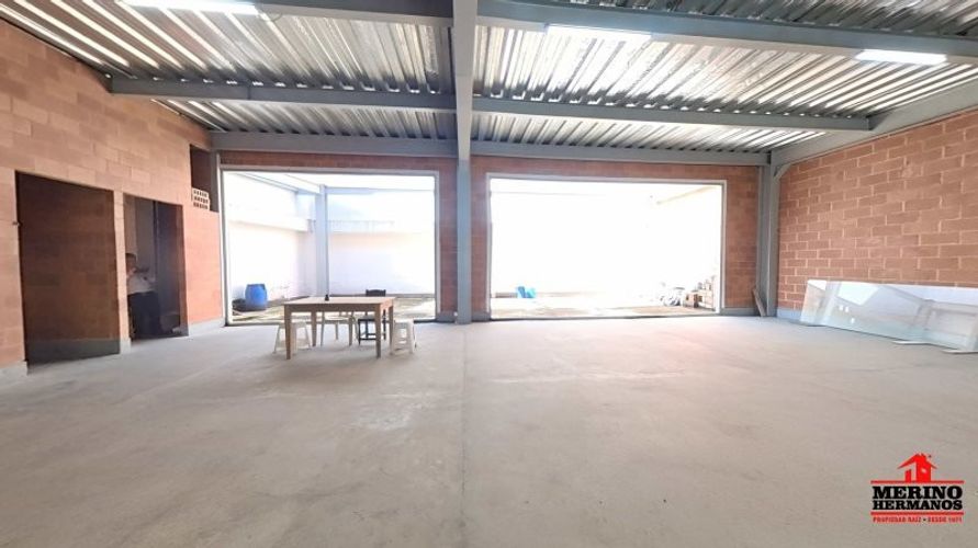 Local en arriendo en La America, Medellín, 300 m² · foto 6 de 16