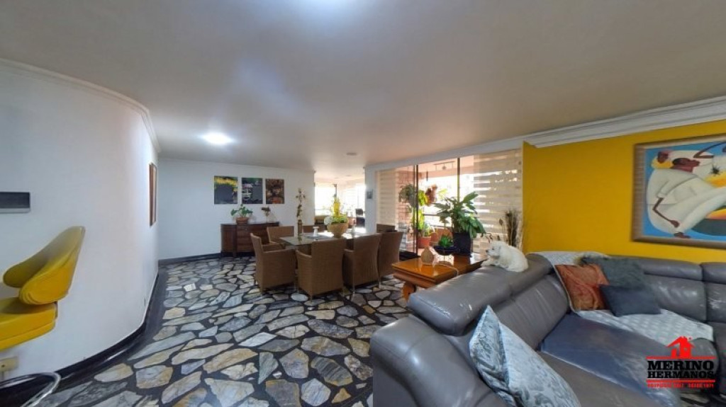 Apartamento en arriendo en El Poblado, Medellín · foto 3 de 21